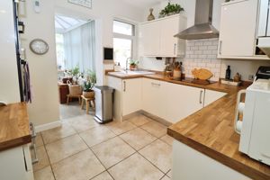 BEAUMONT AVENUE- click for photo gallery